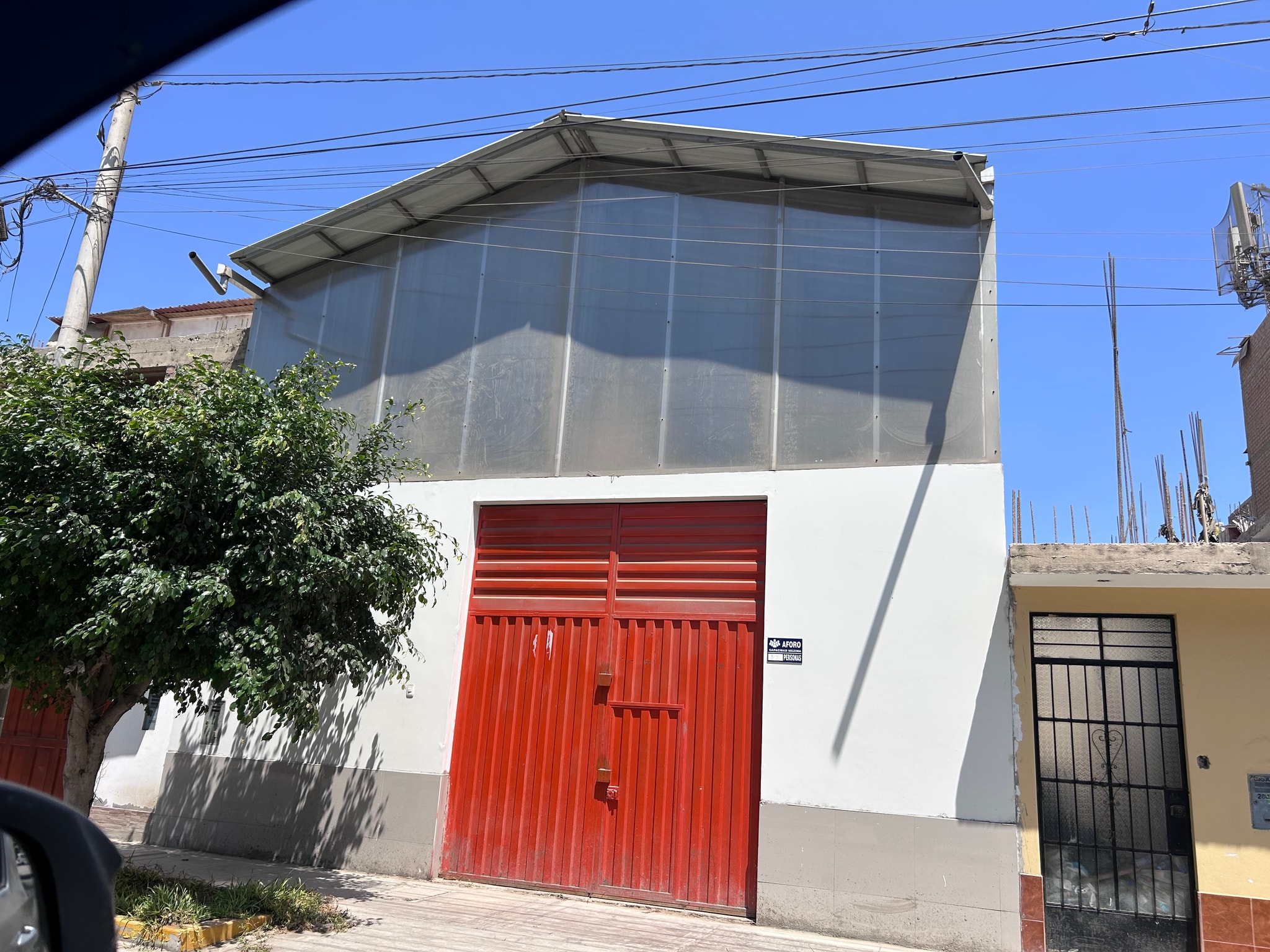 Local en alquiler — foto 1