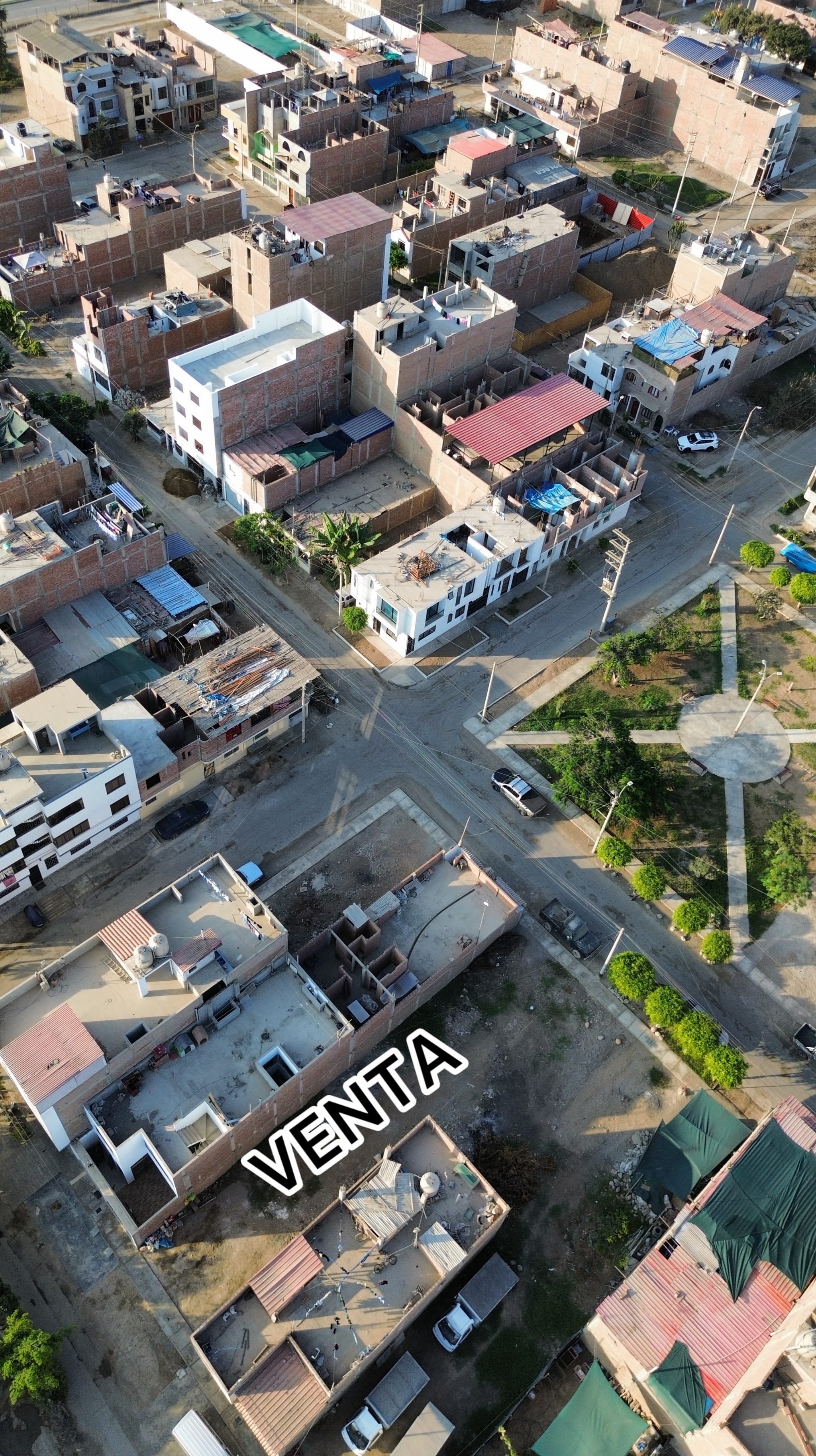 Terreno de 238 en URB Camacho